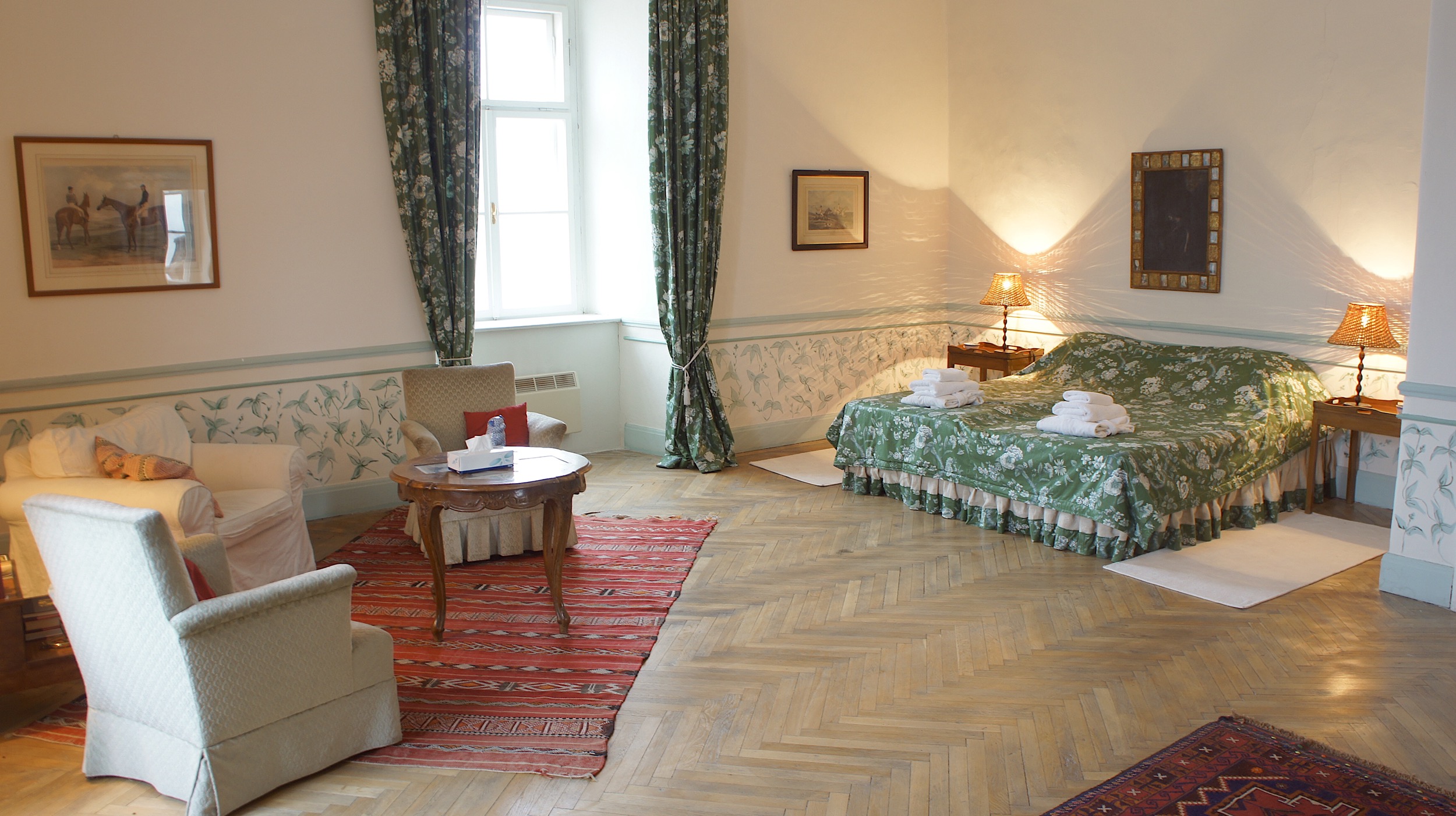 schloss wasserburg bedroom