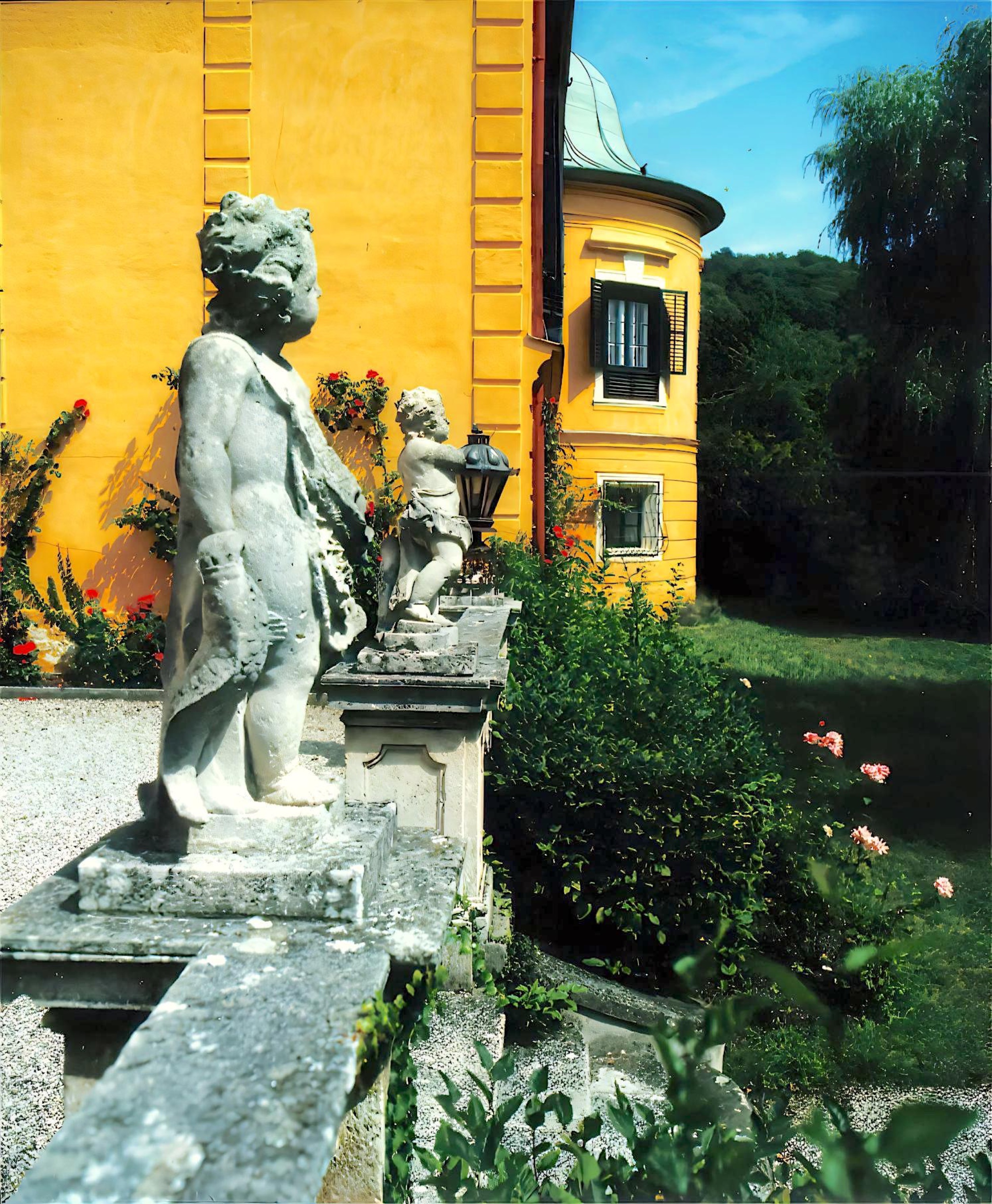 schloss-wasserburg-statue
